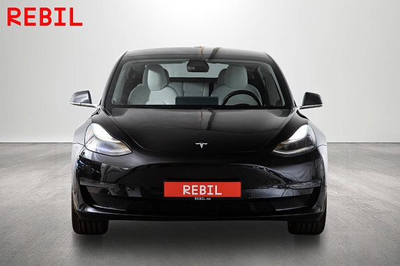 Tesla Model 3 3 of 5