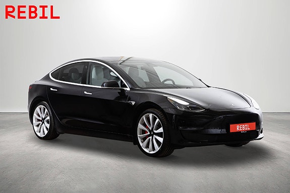 Tesla Model 3 4 of 5