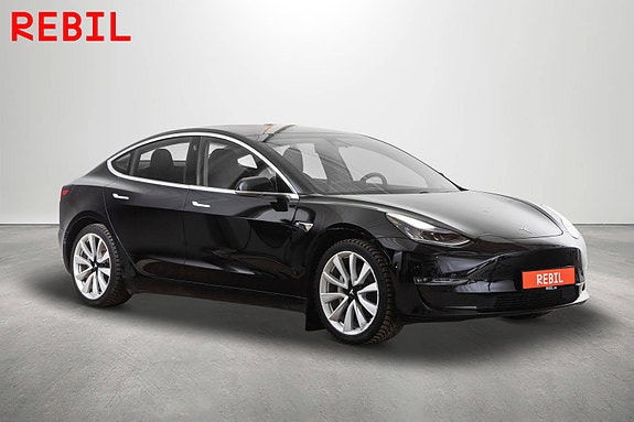 Tesla Model 3 4 of 5