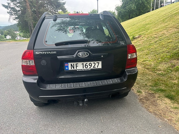 Kia Sportage 3 of 5