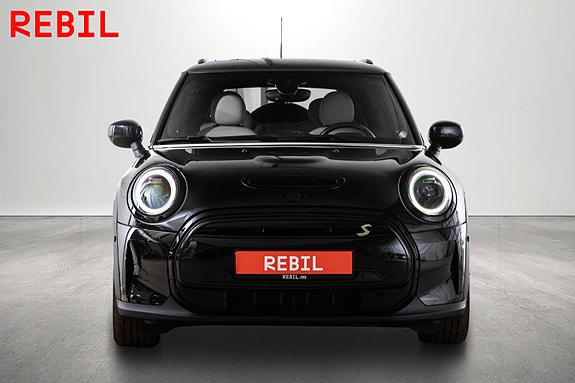 MINI Cooper SE 3 of 5