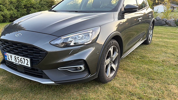 Ford Focus 3 of 5