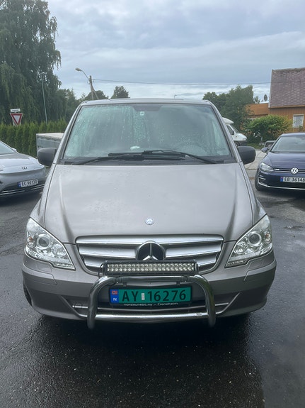 Mercedes-Benz Viano 4 of 5