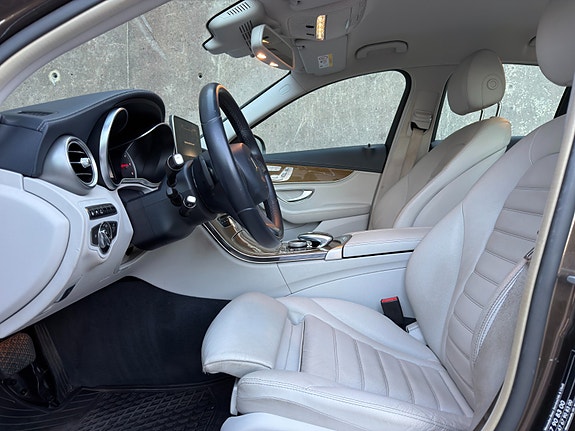 Mercedes-Benz C220 d 21 of 30