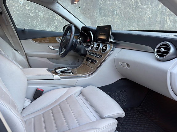 Mercedes-Benz C220 d 25 of 30
