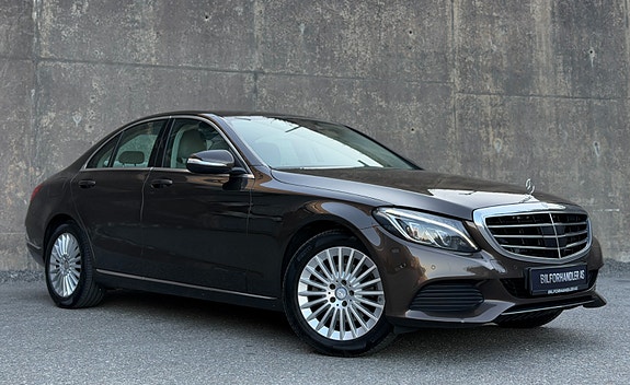 Mercedes-Benz C220 d 2 of 30