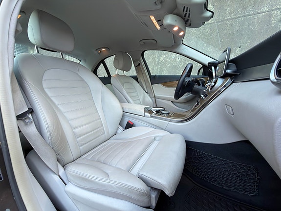 Mercedes-Benz C220 d 26 of 30