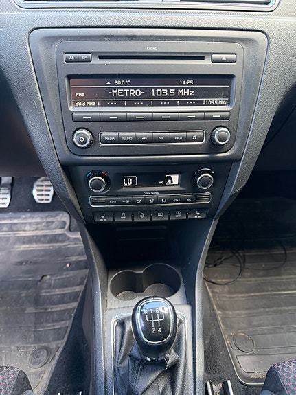 Skoda Rapid 9 of 30