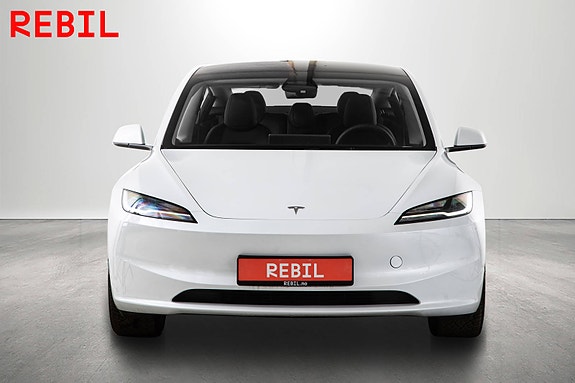 Tesla Model 3 3 of 5