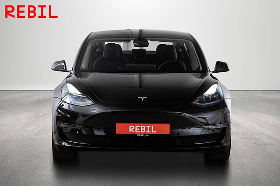 Tesla Model 3 3 of 5