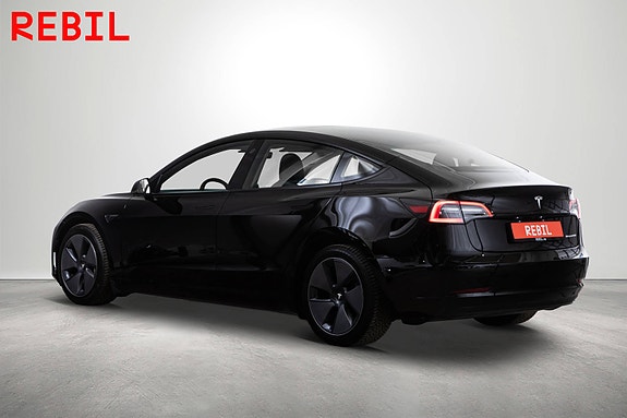 Tesla Model 3 5 of 5