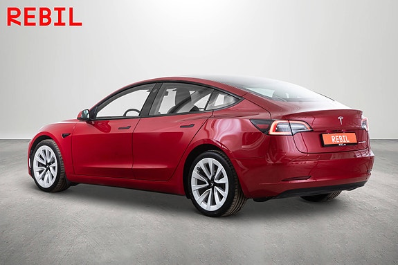 Tesla Model 3 5 of 5