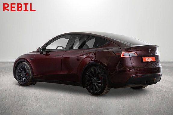 Tesla Model Y 5 of 5