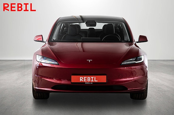 Tesla Model 3 3 of 5
