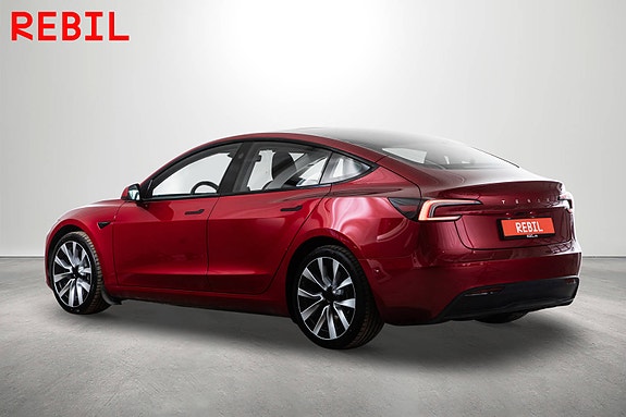 Tesla Model 3 5 of 5