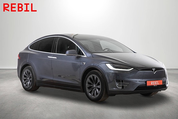 Tesla Model X 4 of 5
