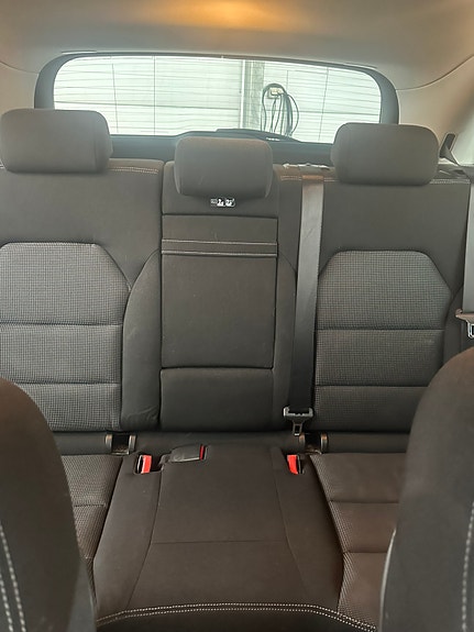Mercedes-Benz B180 8 of 15