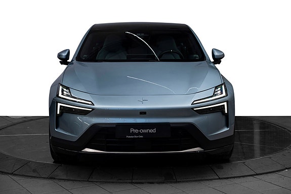 Polestar 4 3 of 5