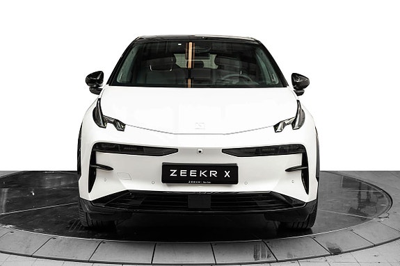 Zeekr X 5 of 5