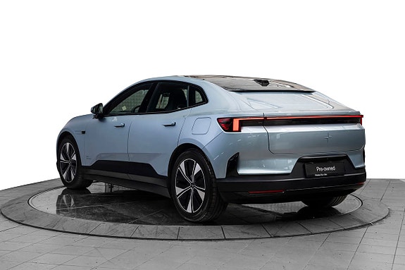 Polestar 4 5 of 5