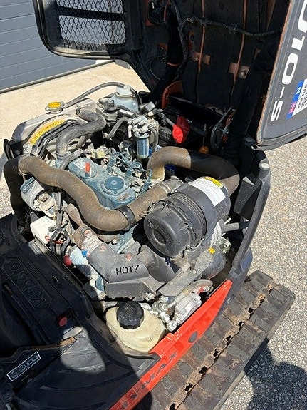 Kubota u10-5 6 of 7