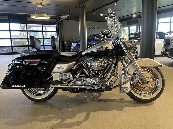 Harley-Davidson ROAD KING 100-års Jubileum /Nye dekk /Påkostet /Meget pen.