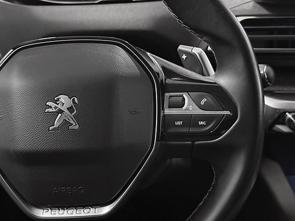 Peugeot 3008 16 of 23