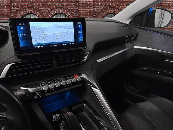 Peugeot 3008 18 of 23