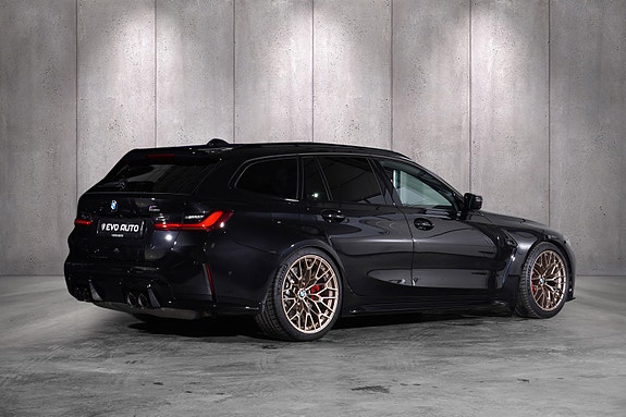 BMW M3 5 of 5
