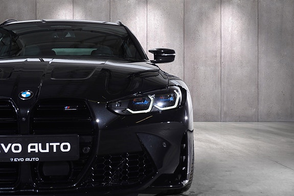 BMW M3 4 of 5