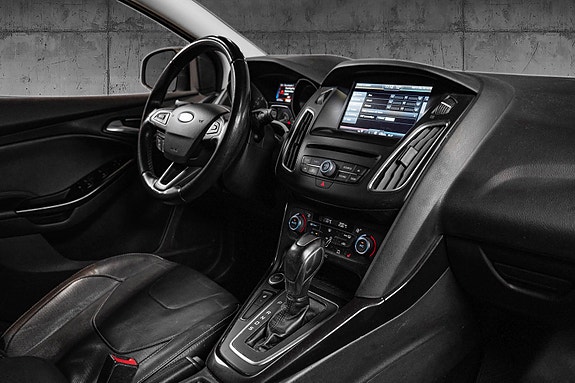 Ford Focus 16 of 27