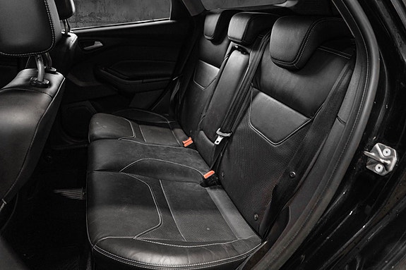 Ford Focus 13 of 27