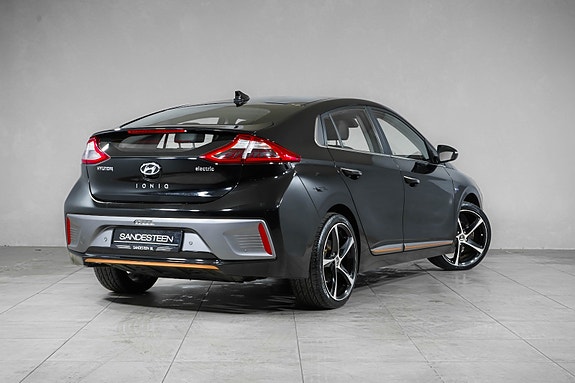 Hyundai IONIQ 4 of 5