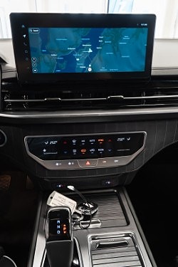 KGM Rexton 8 of 8