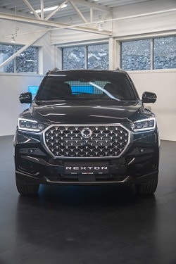 KGM Rexton 3 of 5