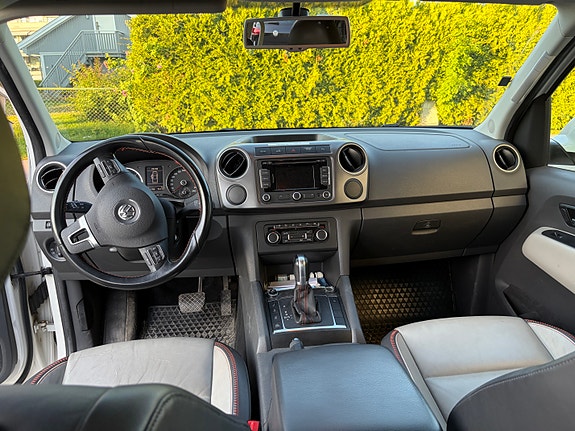 Volkswagen Amarok 3 of 5