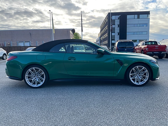 BMW M4 20 of 30