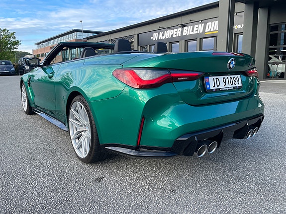 BMW M4 6 of 30