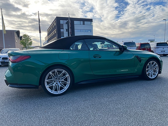BMW M4 19 of 30