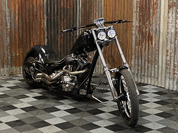 Harley-Davidson SOFTAIL "G.L Walla" Big Bear Chopper/100Cid S&S Motor + 17 of 30