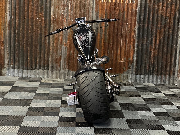 Harley-Davidson SOFTAIL "G.L Walla" Big Bear Chopper/100Cid S&S Motor + 28 of 30