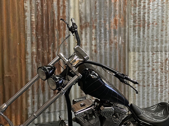 Harley-Davidson SOFTAIL "G.L Walla" Big Bear Chopper/100Cid S&S Motor + 24 of 30