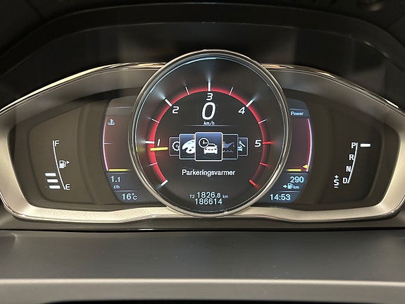 Volvo V60 14 of 30