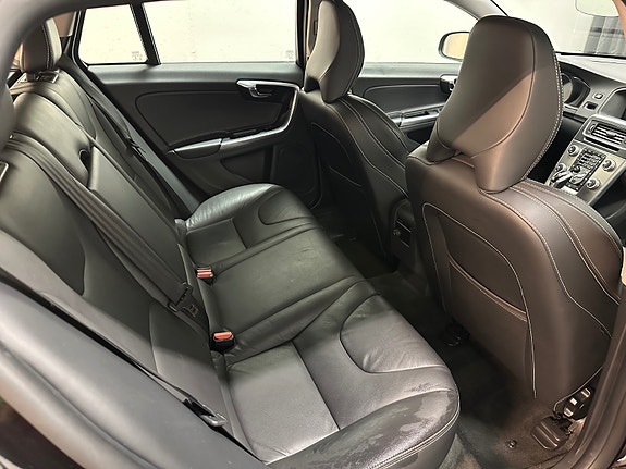 Volvo V60 29 of 30