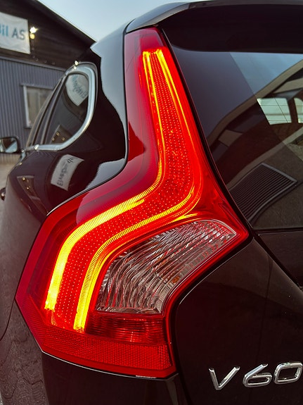 Volvo V60 7 of 30