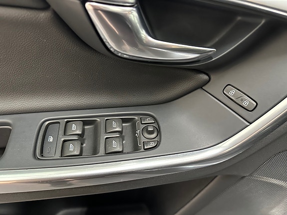 Volvo V60 23 of 30