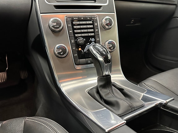Volvo V60 22 of 30