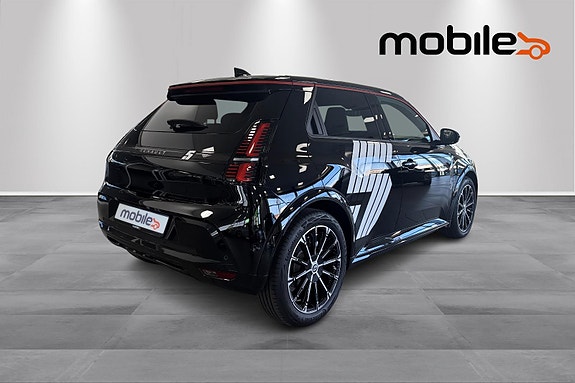 Renault 5 E-Tech 3 of 5