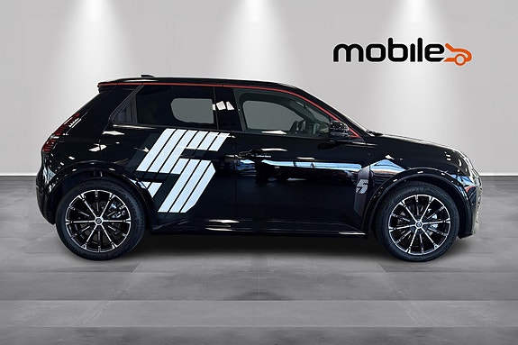 Renault 5 E-Tech 2 of 5