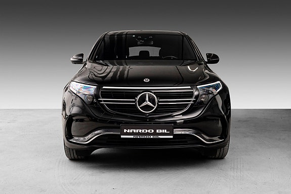 Mercedes-Benz EQC400 3 of 5